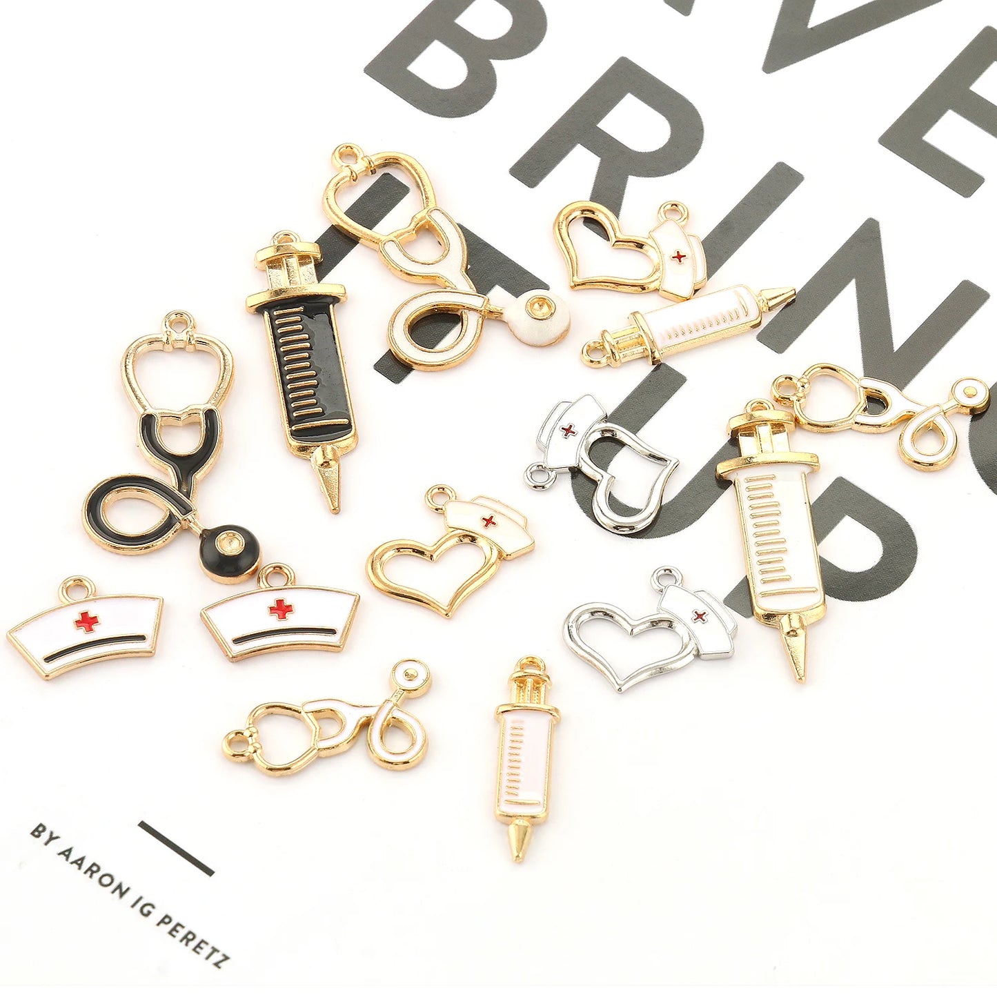 10pcs Nurse Medical Tool Injection Syringe Stethoscope Image Nurse Cap Charm Pendant Necklace Keychain For DIY Jewelry Making