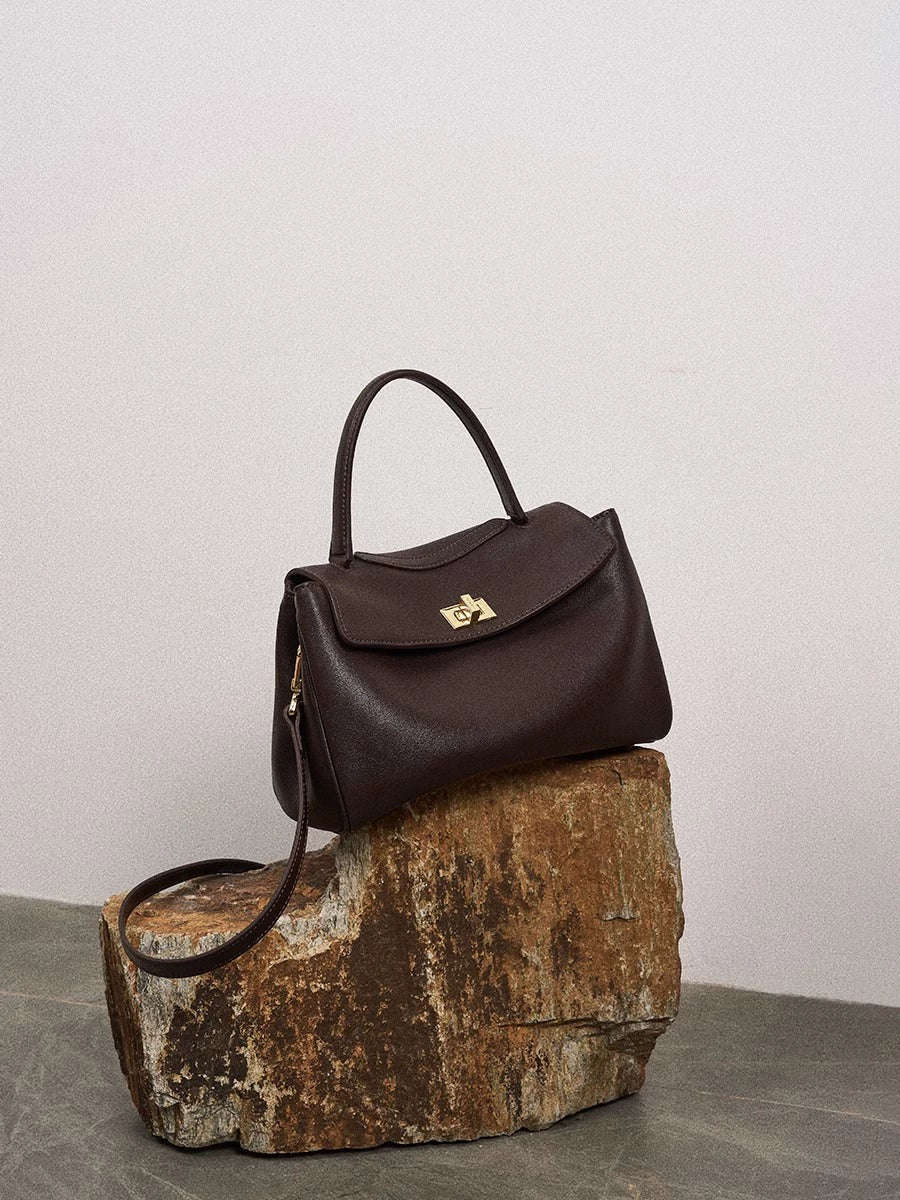 Soft Cowhide Handbag Women's Small Size 2025 New Arrival Genuine Leather Retro Bag Women's Fancy Shoulder Messenger Bag