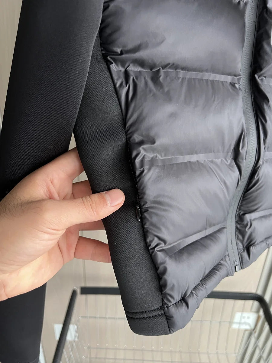 Winter New Arrival  Women's Lightweight Warm Down Jacket with Long Sleeves and Zippered Hooded Sports Coat
