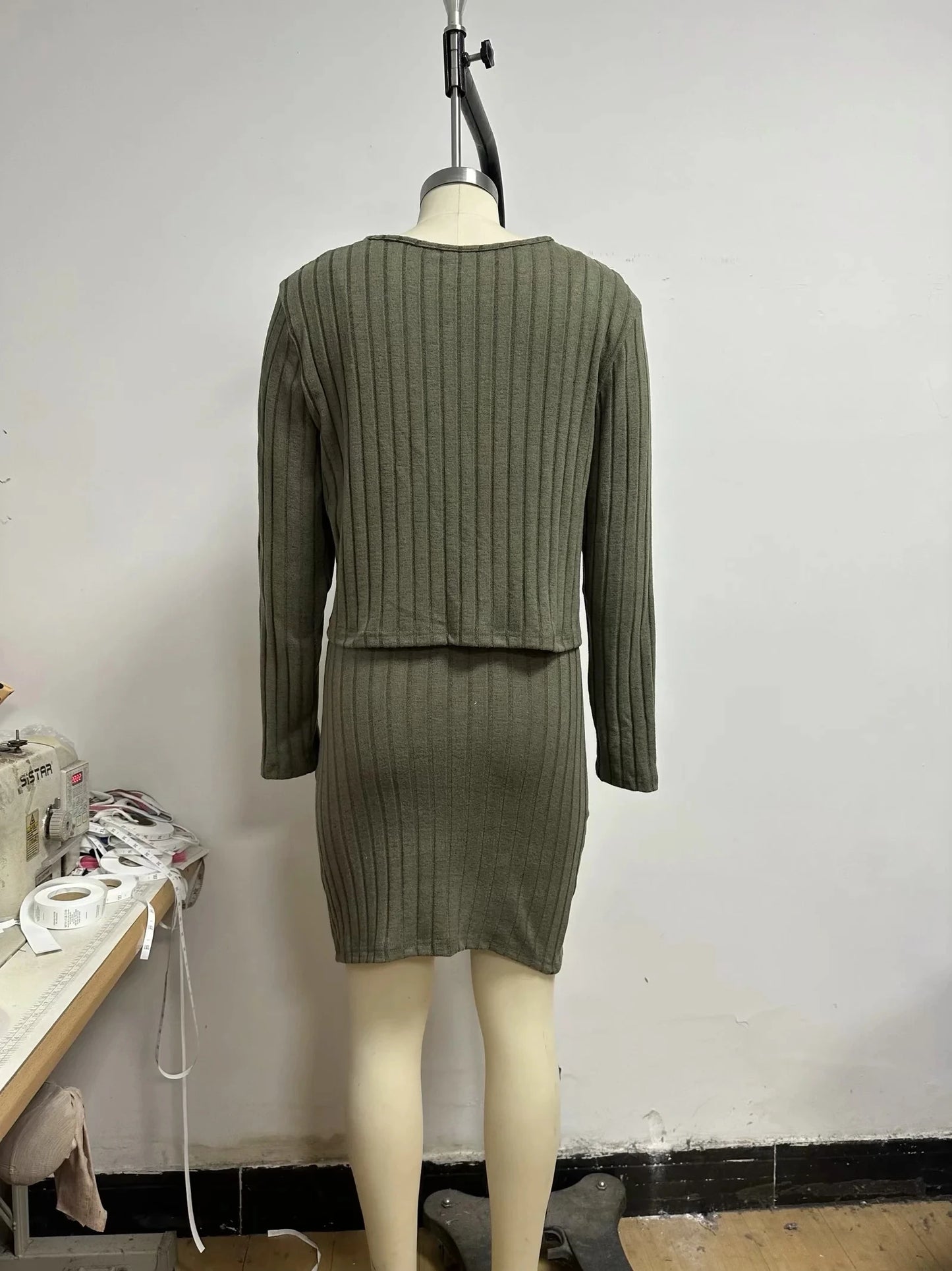 Womens Solid Button Front Jacket & Bodycon Dress