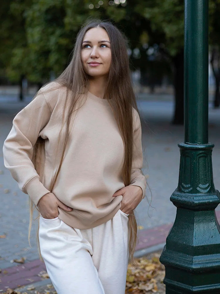 Winter Fleece Sweatshirts For Women Oversized Top Warm Pullovers Black Loose O Neck White Thick Velvet Sweatshirt Women Warm