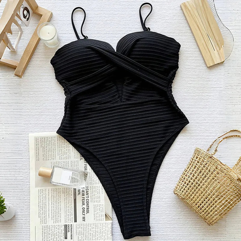 Swimsuit women's 2025 new suspender conservative thin and flesh-covering bikini high-end seaside vacation hot spring swimsuit