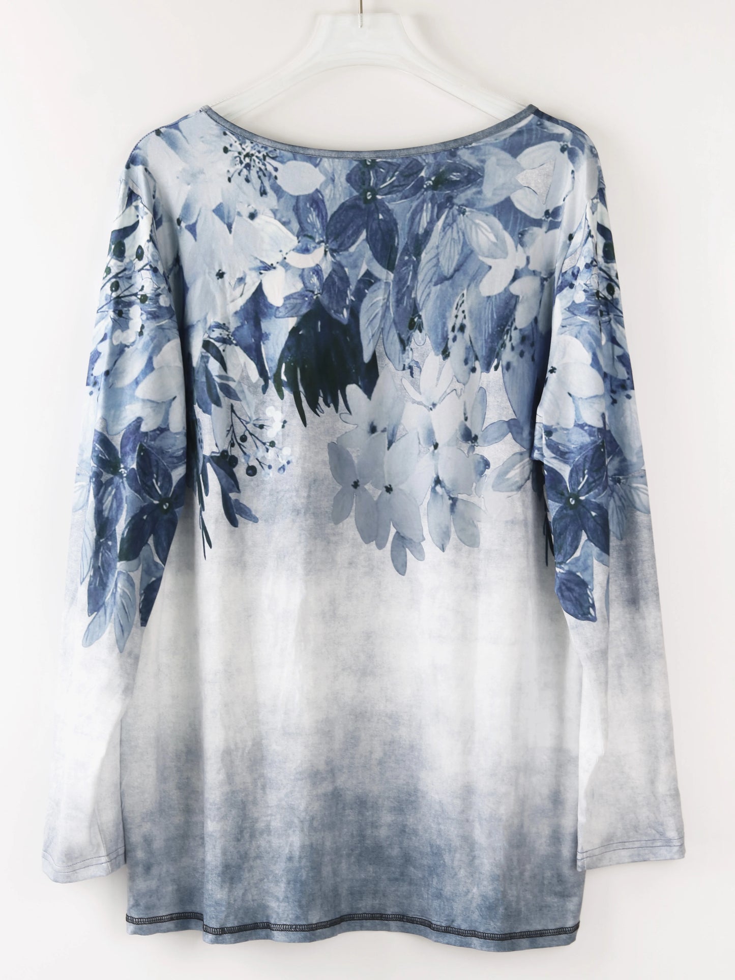 Women's Plus Size Stylish Floral Print Stylish Casual Top with Button Accent Long Sleeve T-Shirt for Spring & Fall-Comfortable